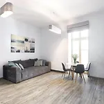 Luxury Old Town Topolowa Daire