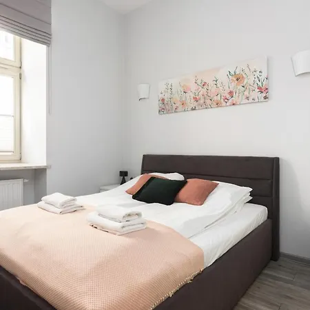 Luxury Old Town Topolowa Apartment