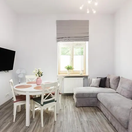 Luxury Old Town Topolowa Apartment *