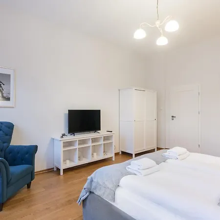 Luxury Old Town Topolowa Apartment