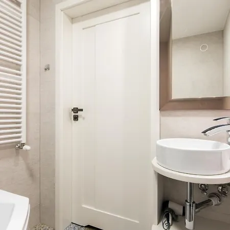 Luxury Old Town Topolowa 公寓